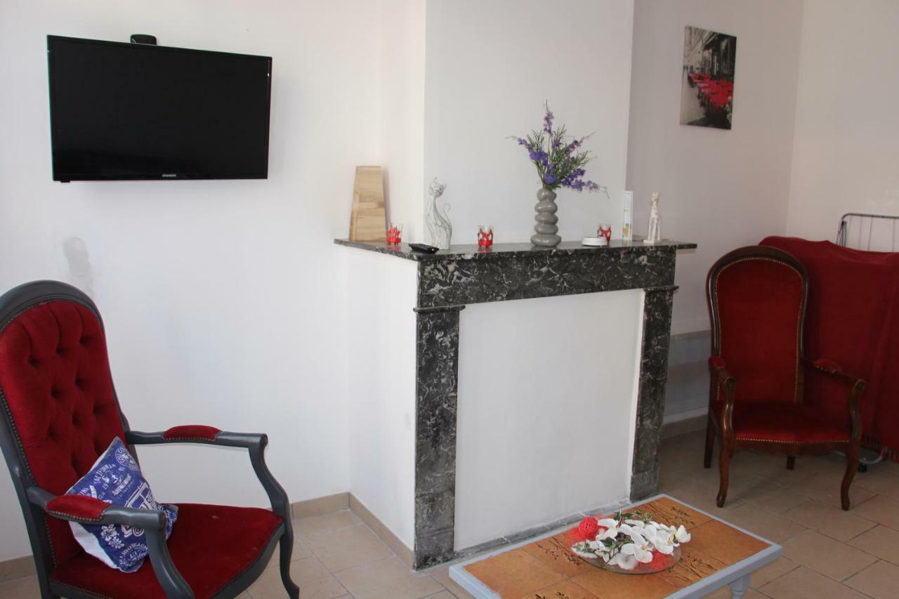 Apparts St Sépulcre Saint-Omer  Extérieur photo